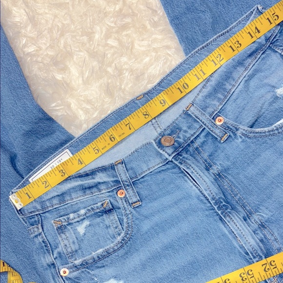 GAP Light Blue Distressed Jeans - Picture 6 of 9
